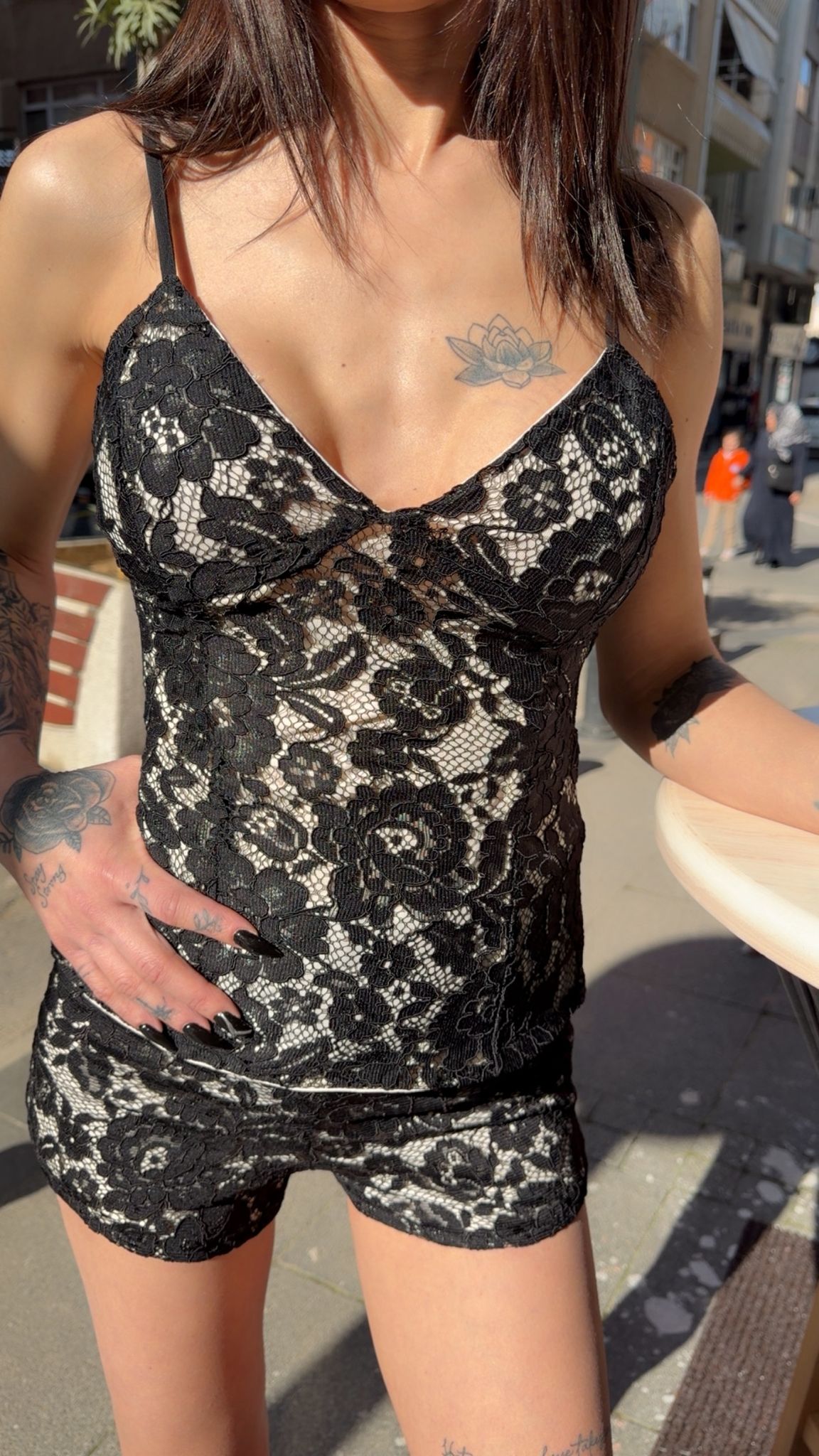 Siyah Dantel Askılı Şortlu Takım