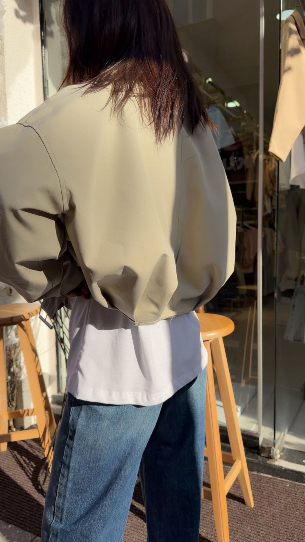 Taş Rengi Fermuarlı Crop Mont